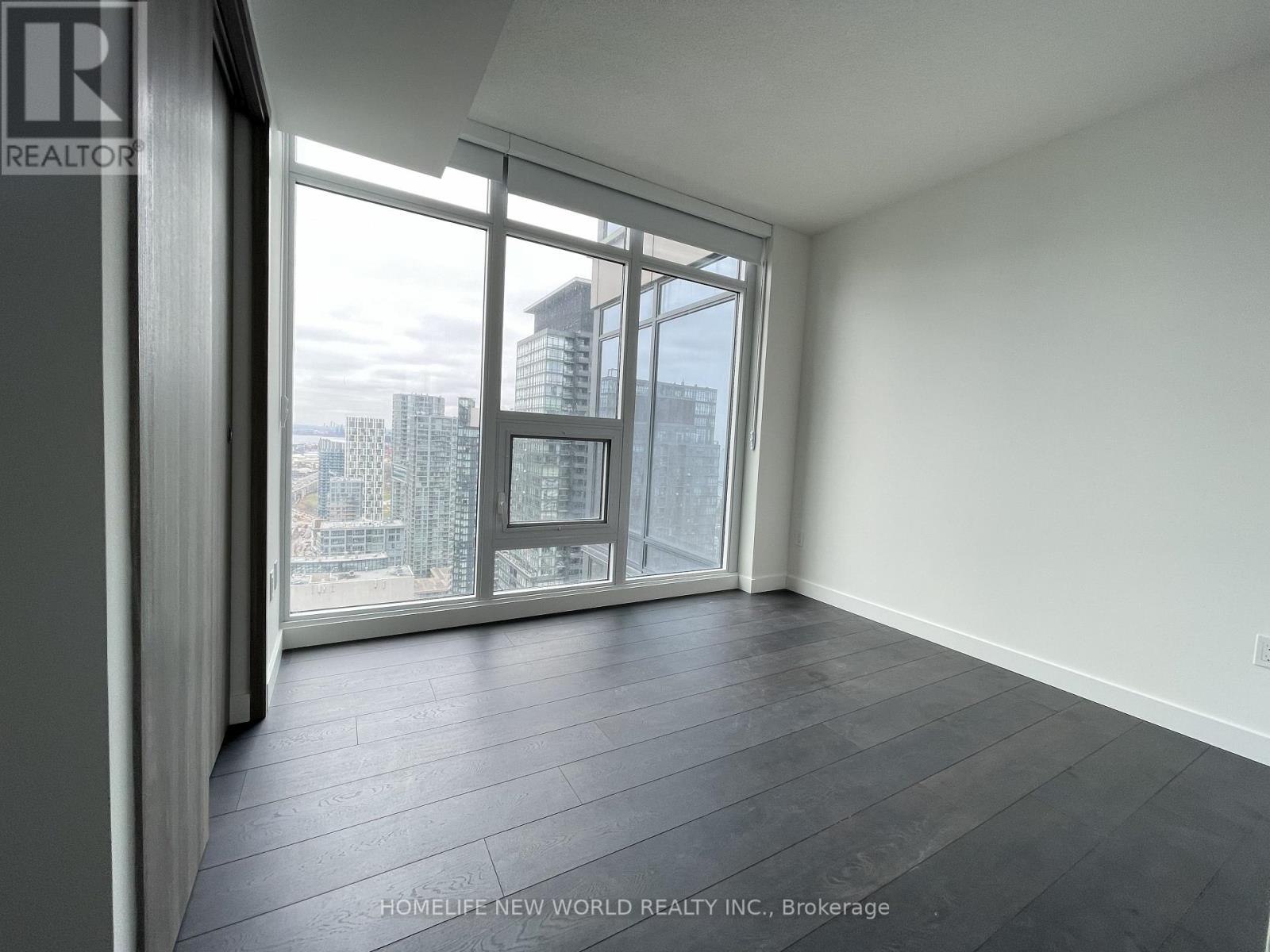 4111 - 3 Concord Cityplace Way, Toronto, Ontario  M5V 0X4 - Photo 18 - C12940392