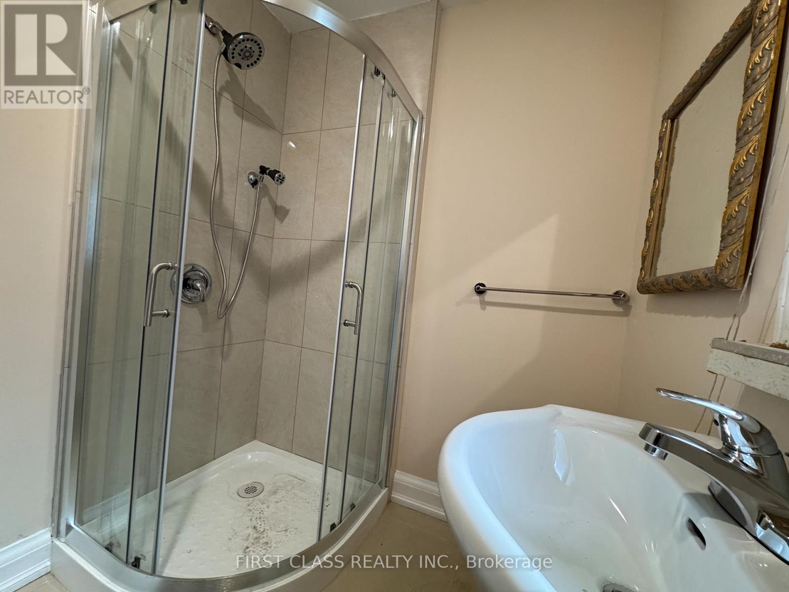 Main - 30 Endean Avenue, Toronto, Ontario  M4M 1W6 - Photo 17 - E12898848