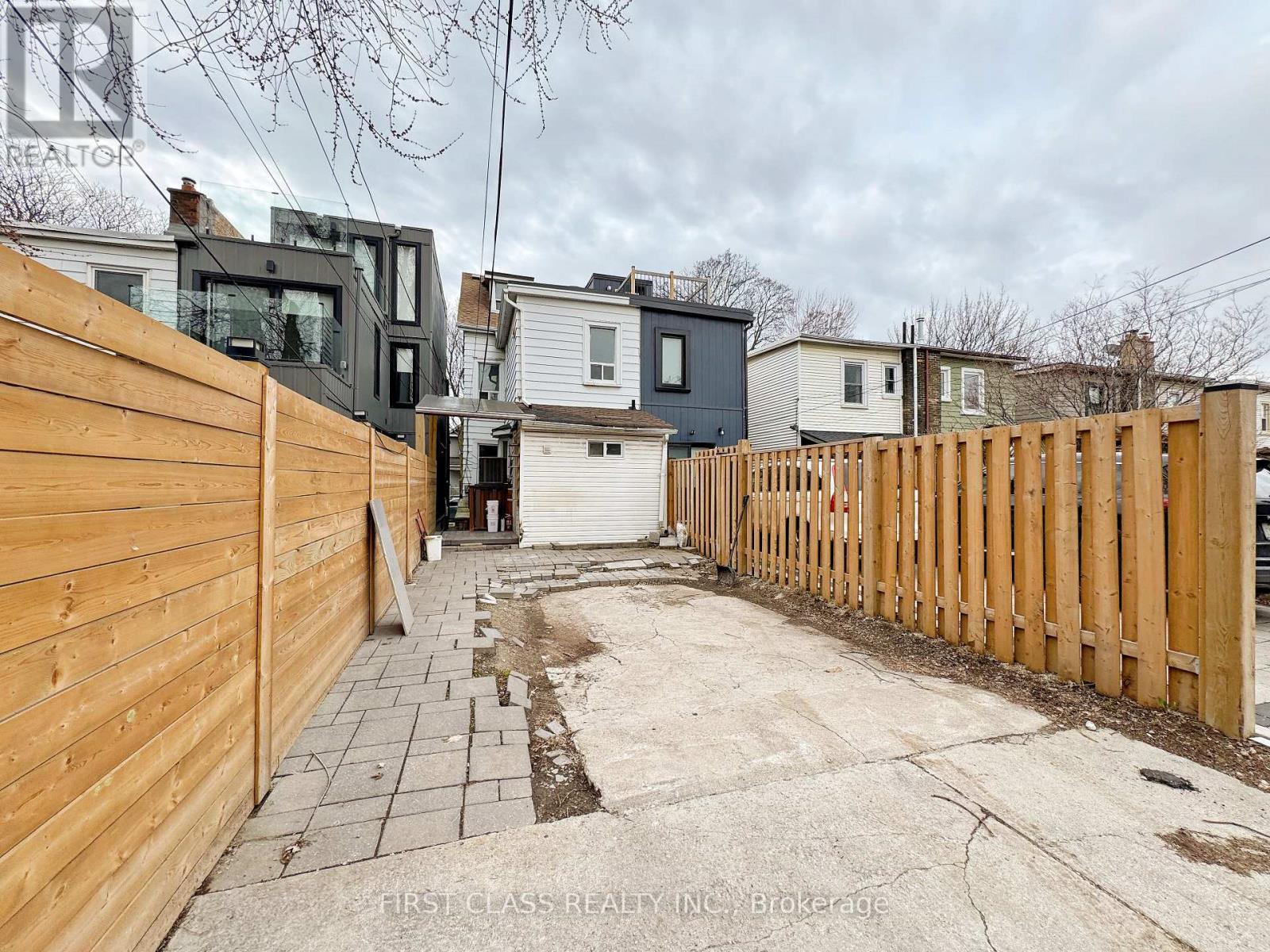 Main - 30 Endean Avenue, Toronto, Ontario  M4M 1W6 - Photo 20 - E12898848