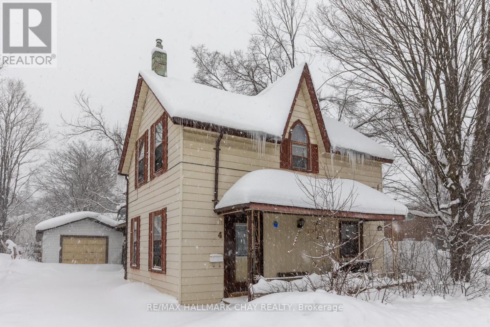 4 East Street, Barrie, Ontario  L4M 2N4 - Photo 2 - S12657488