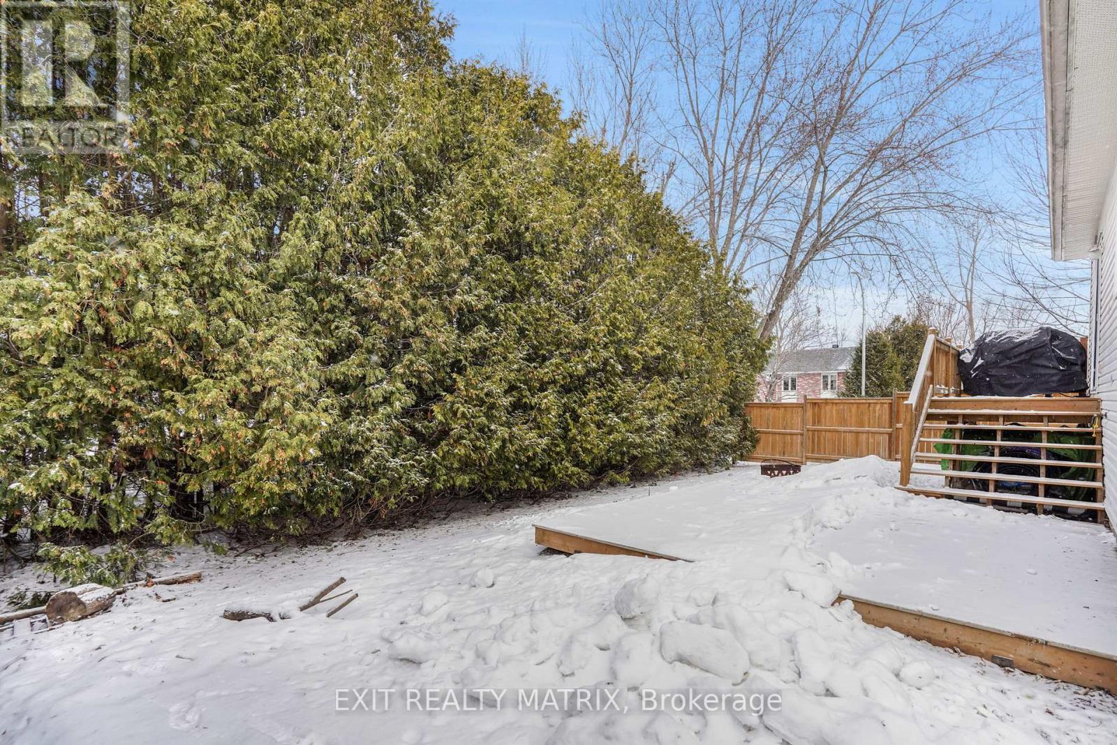 403 Centenaire Street, Russell, Ontario  K0A 1W0 - Photo 28 - X12916304