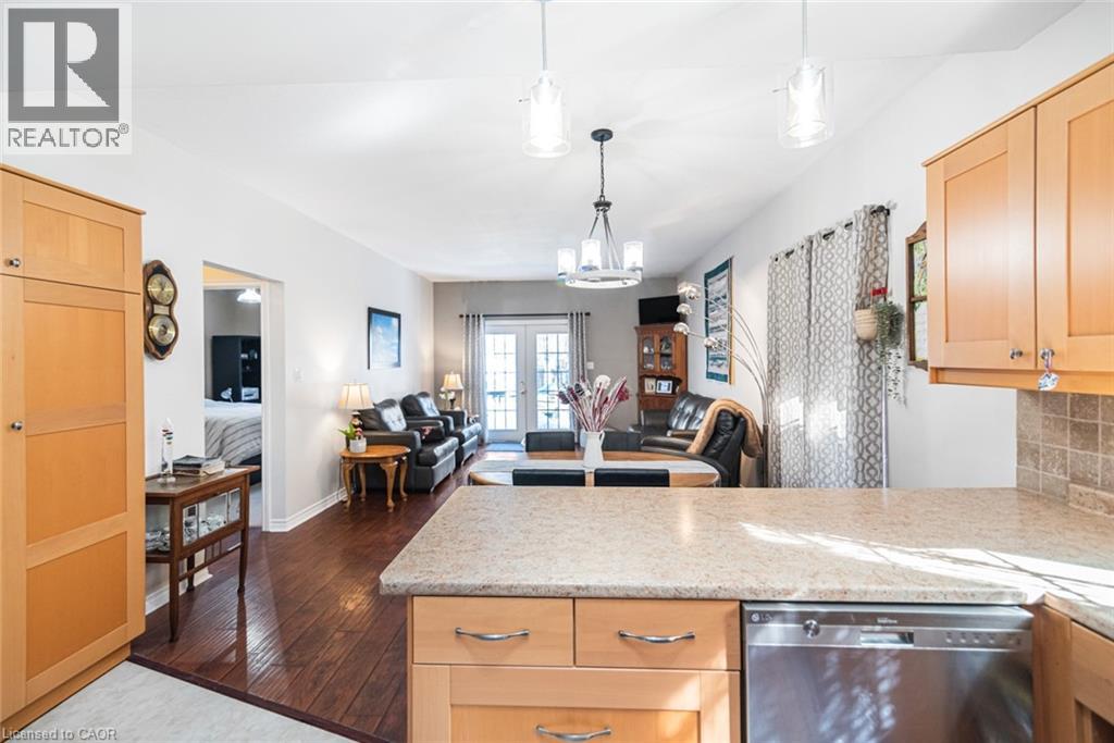 413 Alder Street W Unit# W, Dunnville, Ontario  N1A 1R9 - Photo 2 - 40809062