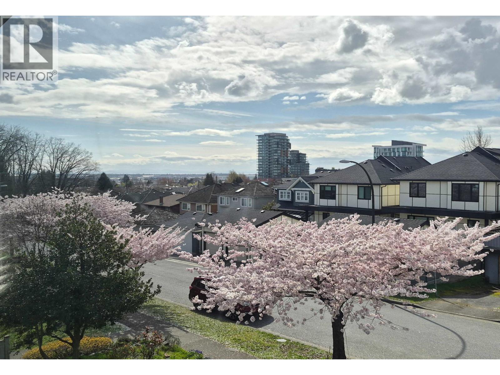 Listing Picture 2 of 23 : 8162 HAIG STREET, Vancouver / 溫哥華 - 魯藝地產 Yvonne Lu Group - MLS Medallion Club Member