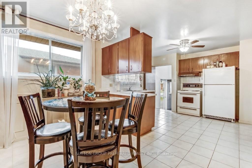 34 Wexford Avenue, London East, Ontario  N5V 1L7 - Photo 5 - X12961150