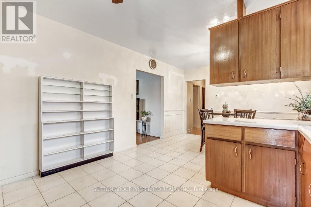 34 Wexford Avenue, London East, Ontario  N5V 1L7 - Photo 6 - X12961150