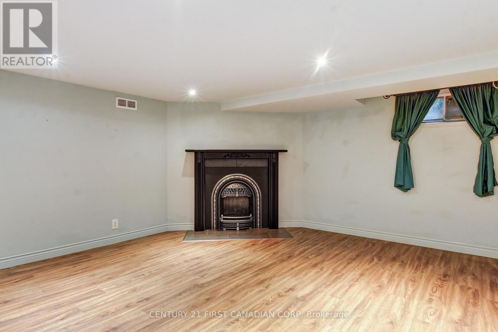 26 Grand Avenue, Chatham-Kent, Ontario  N8A 4J9 - Photo 20 - X12961176