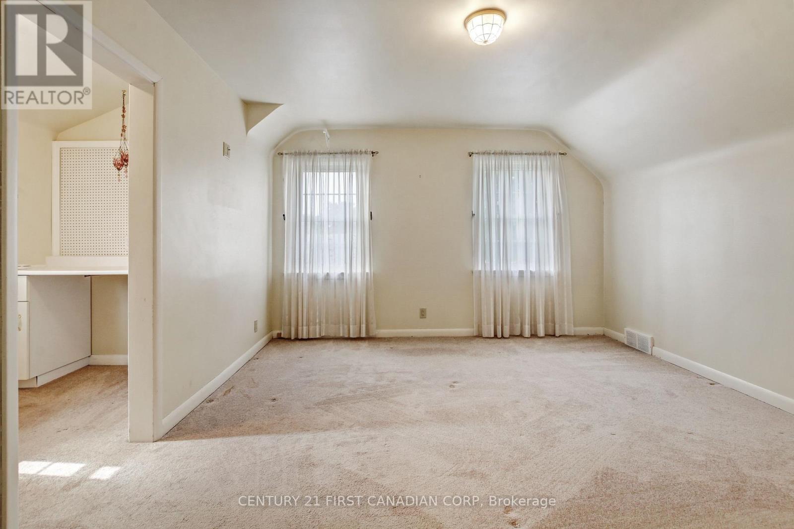 26 Grand Avenue, Chatham-Kent, Ontario  N8A 4J9 - Photo 26 - X12961176