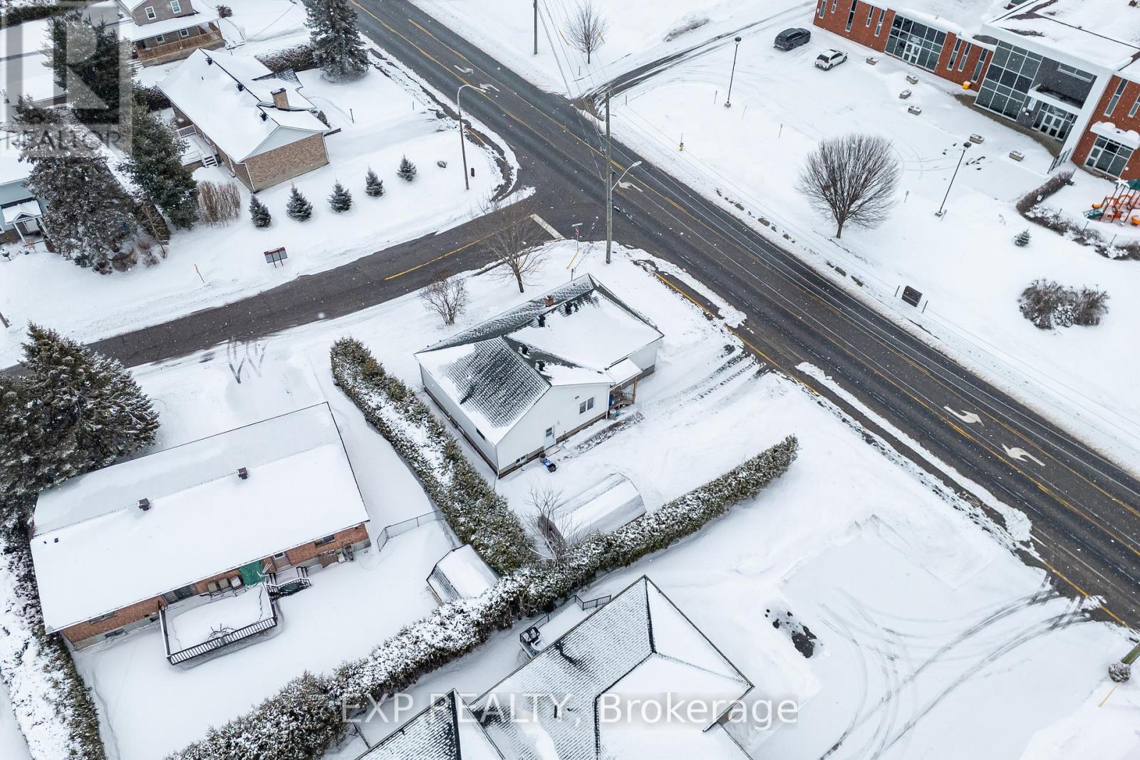 869 Caron Street, Clarence-Rockland, Ontario  K4K 1H1 - Photo 34 - X12961100