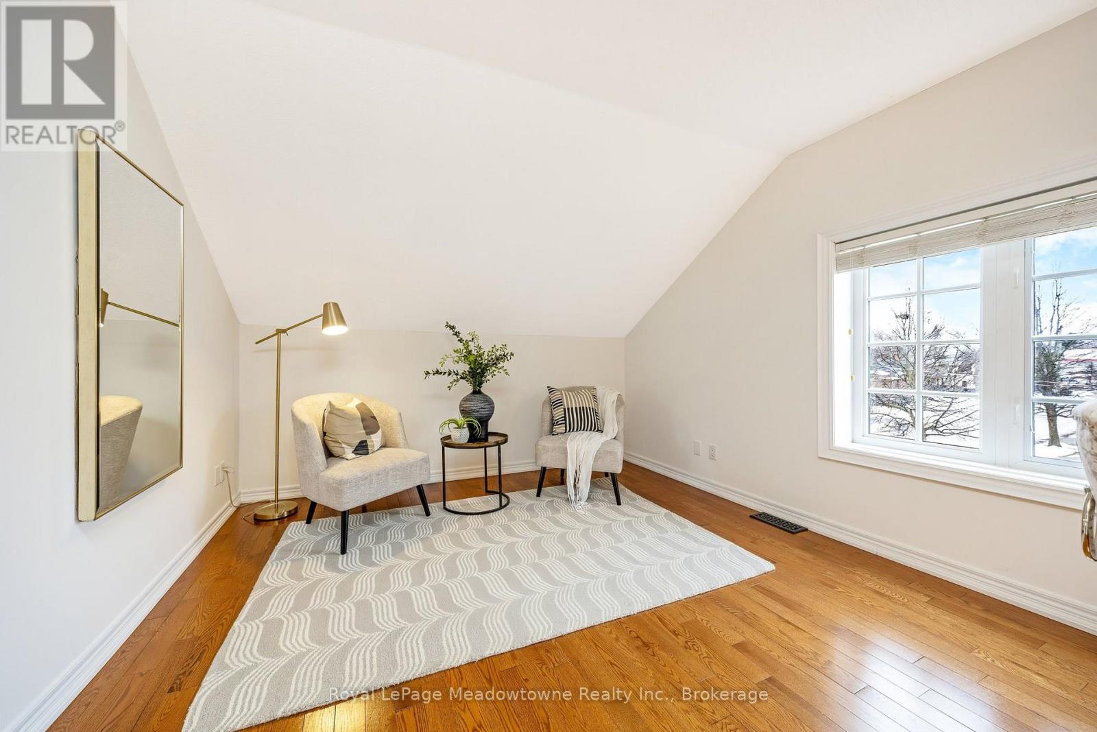 49 Mill Street, Milton, Ontario  L9T 1R7 - Photo 14 - W12961160