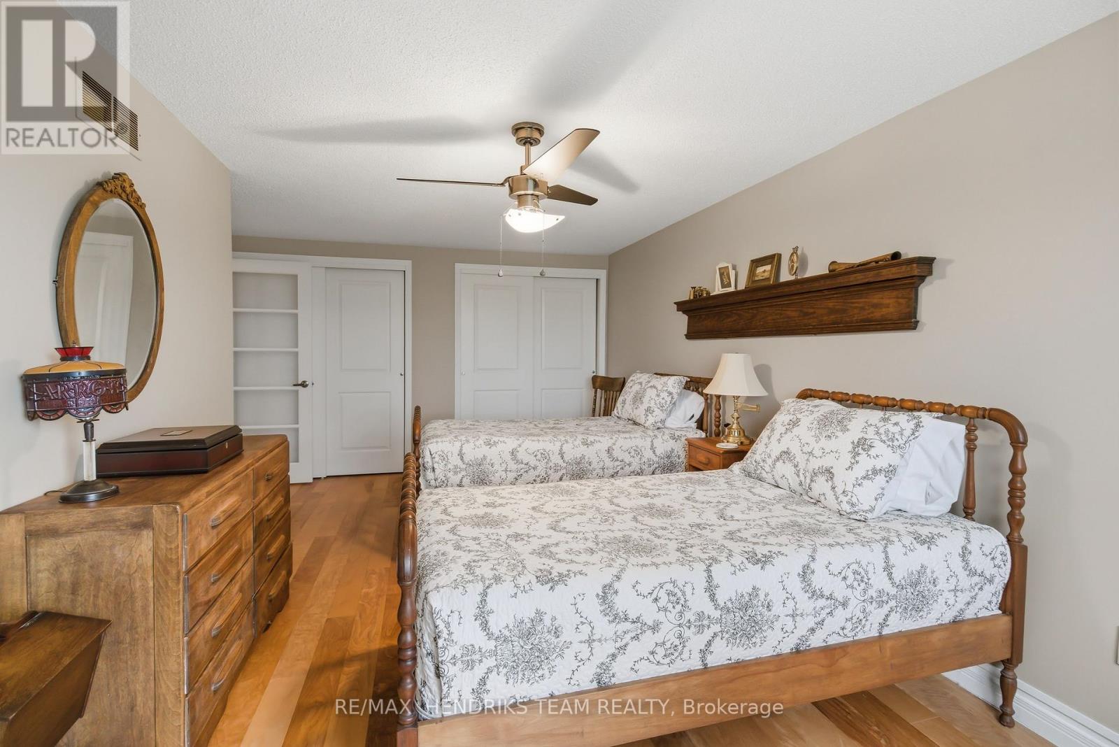 8 - 10 Elderwood Drive, St. Catharines, Ontario  L2S 3G4 - Photo 23 - X12961186