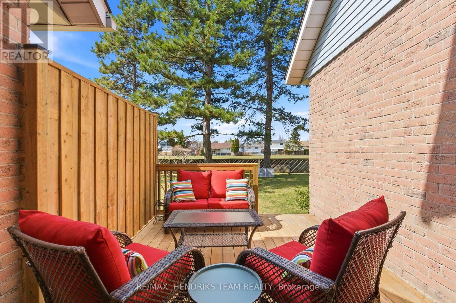 8 - 10 Elderwood Drive, St. Catharines, Ontario  L2S 3G4 - Photo 28 - X12961186