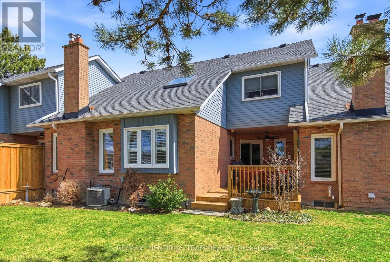 8 - 10 Elderwood Drive, St. Catharines, Ontario  L2S 3G4 - Photo 31 - X12961186