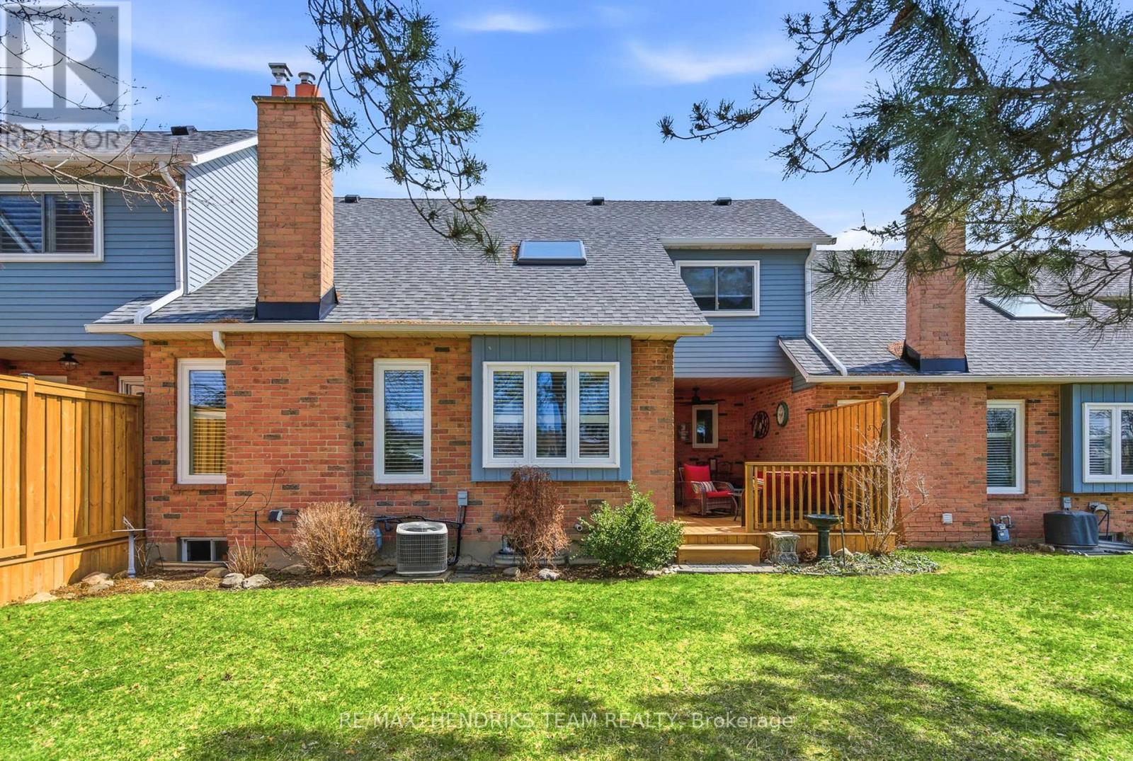 8 - 10 Elderwood Drive, St. Catharines, Ontario  L2S 3G4 - Photo 32 - X12961186