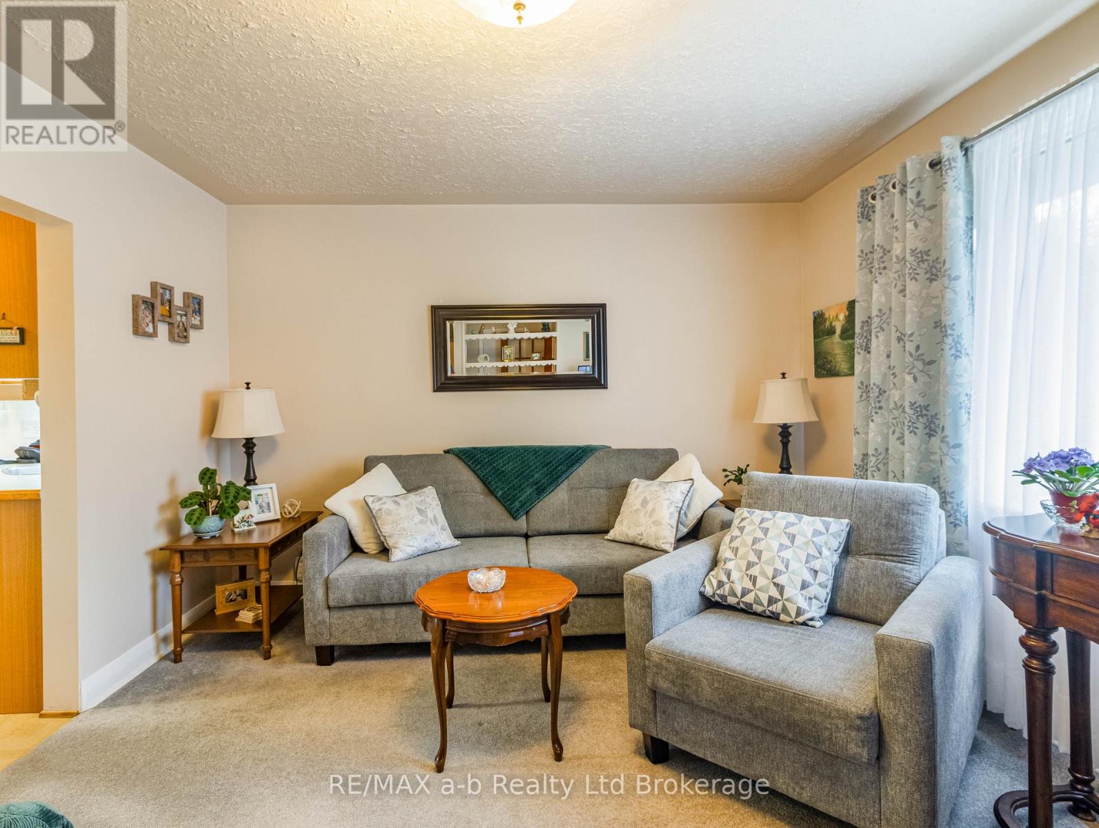 219 Bowerhill Road, Woodstock, Ontario  N4S 2N5 - Photo 10 - X12961102