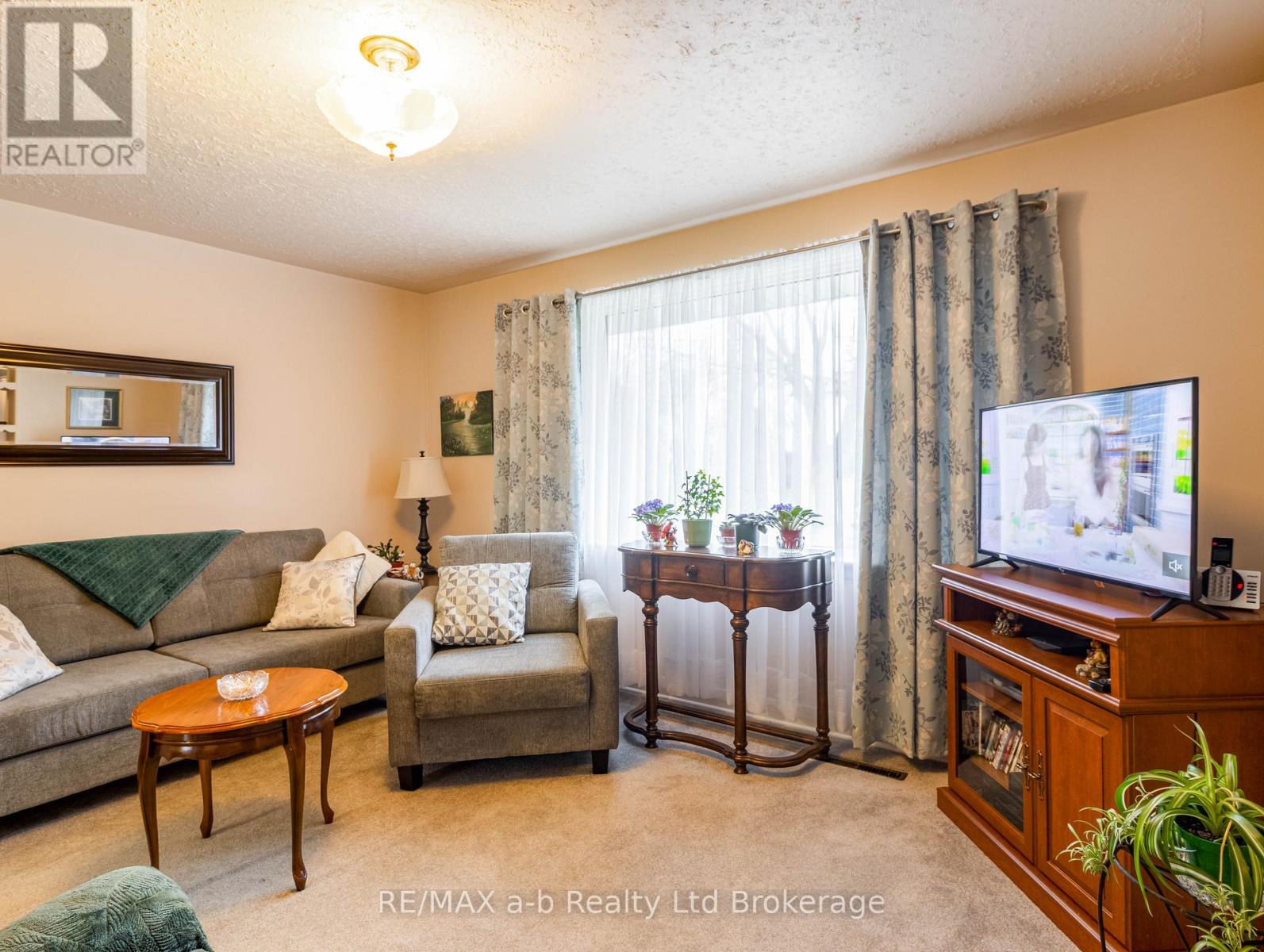 219 Bowerhill Road, Woodstock, Ontario  N4S 2N5 - Photo 7 - X12961102