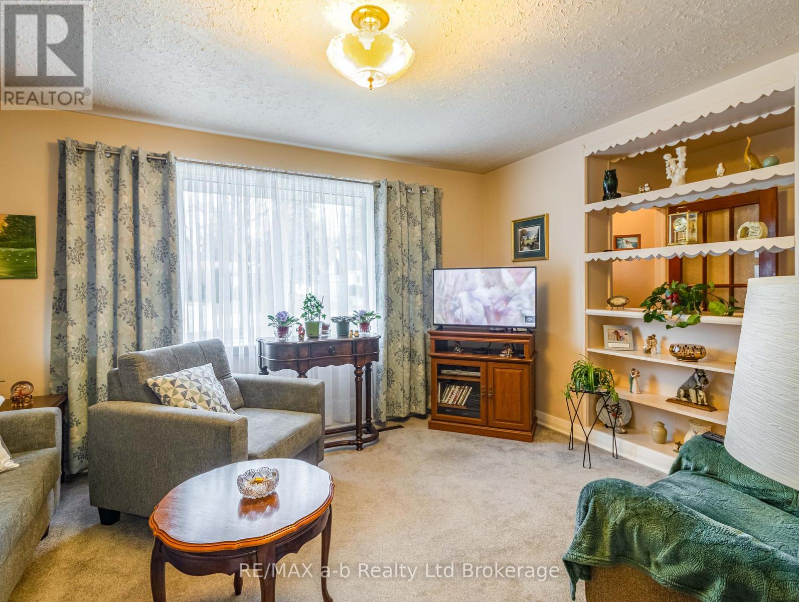 219 Bowerhill Road, Woodstock, Ontario  N4S 2N5 - Photo 9 - X12961102