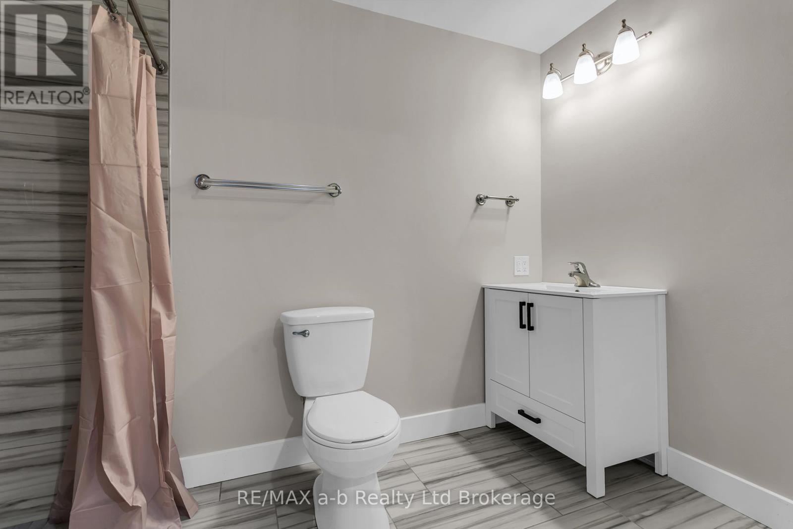 54 Albert Street, Norwich, Ontario  N0J 1P0 - Photo 22 - X12961172