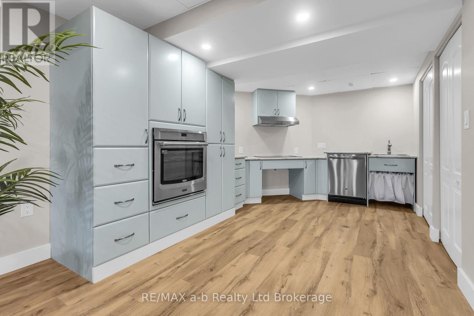 54 Albert Street, Norwich, Ontario  N0J 1P0 - Photo 26 - X12961172