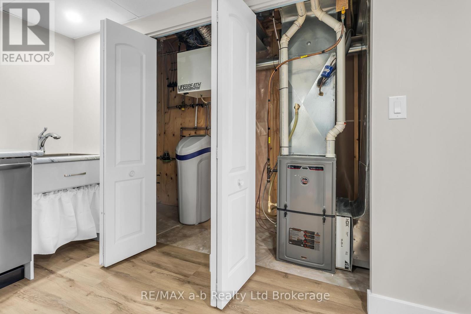 54 Albert Street, Norwich, Ontario  N0J 1P0 - Photo 29 - X12961172