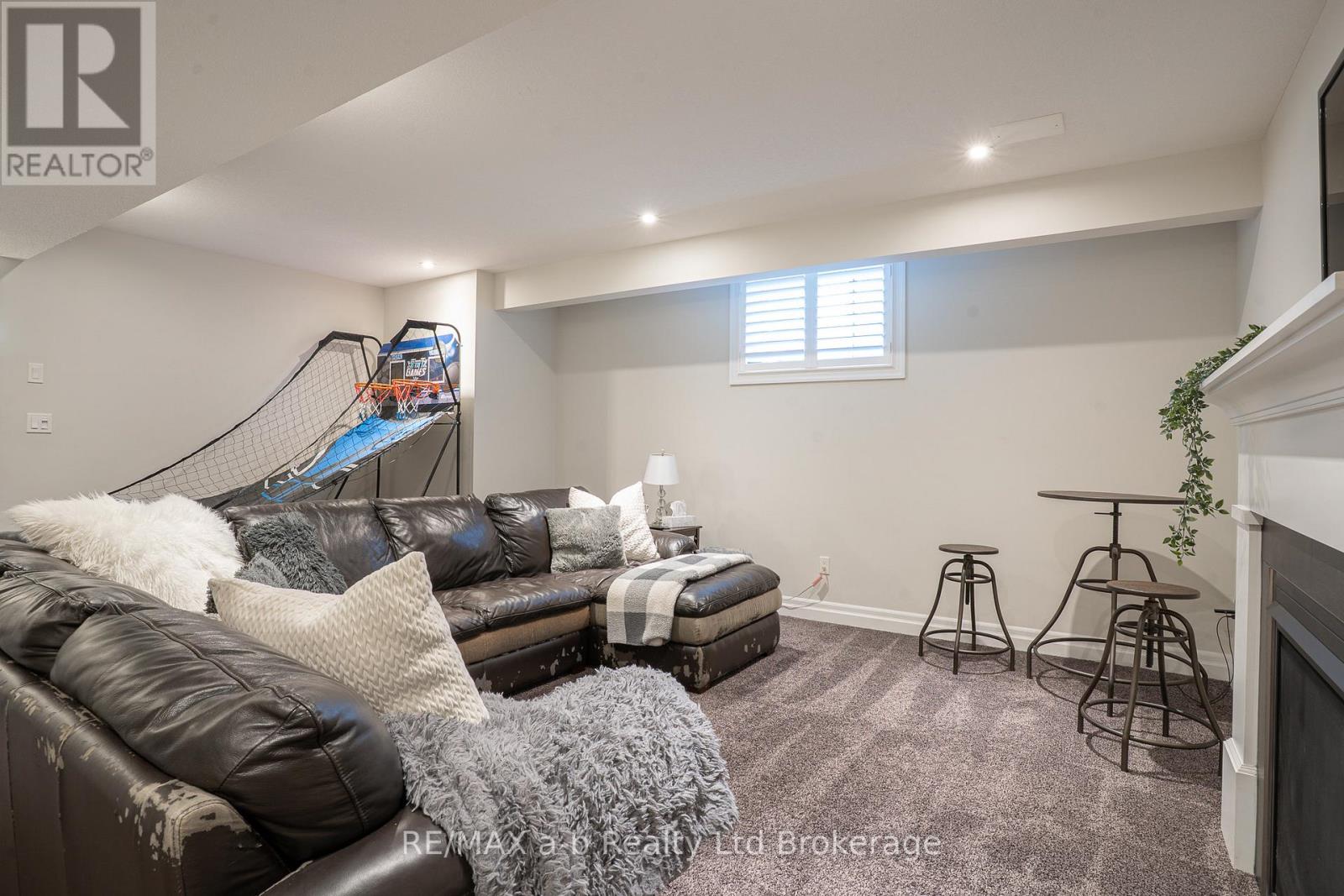 30 Brookside Lane, Tillsonburg, Ontario  N4G 0A1 - Photo 25 - X12961174