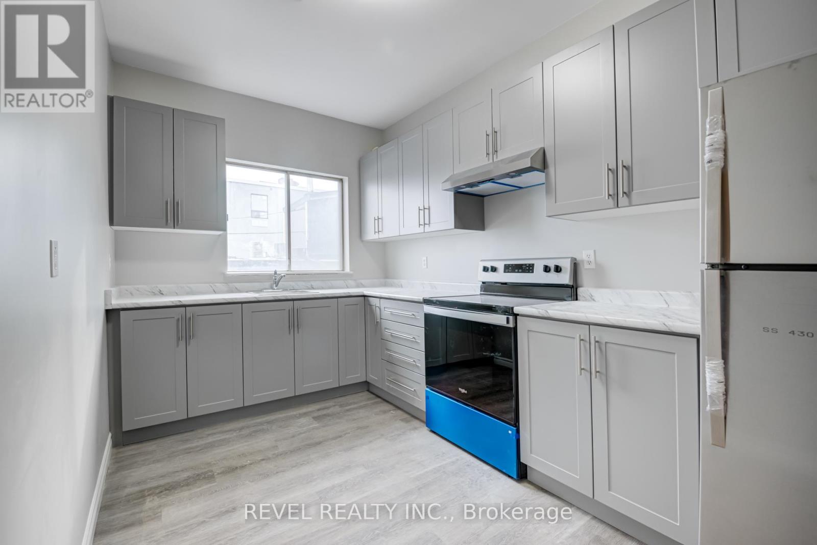 2nd Floor - 2095 Dufferin Street N, Toronto, Ontario  M6E 3R3 - Photo 12 - C12765834