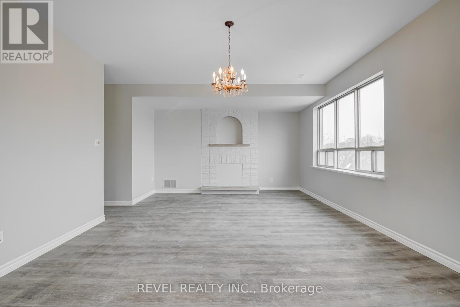 2ND FLOOR - 2095 DUFFERIN STREET N, Toronto, Ontario