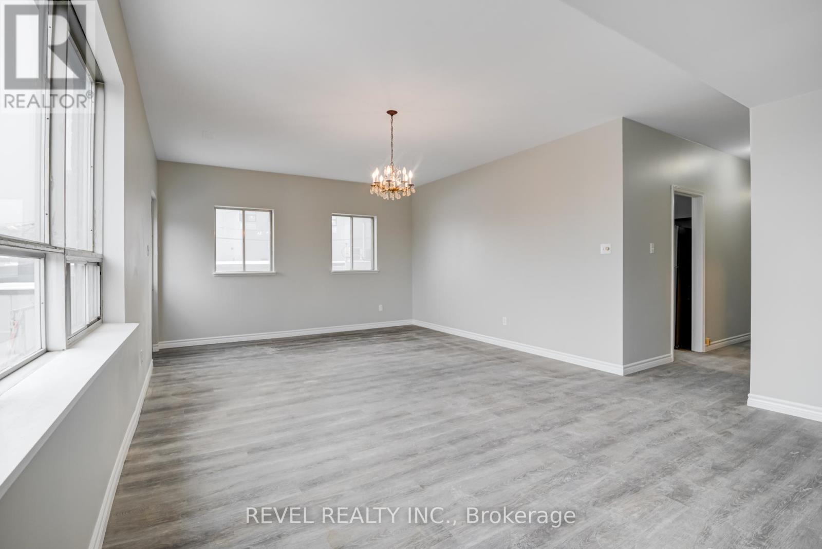 2nd Floor - 2095 Dufferin Street N, Toronto, Ontario  M6E 3R3 - Photo 7 - C12765834