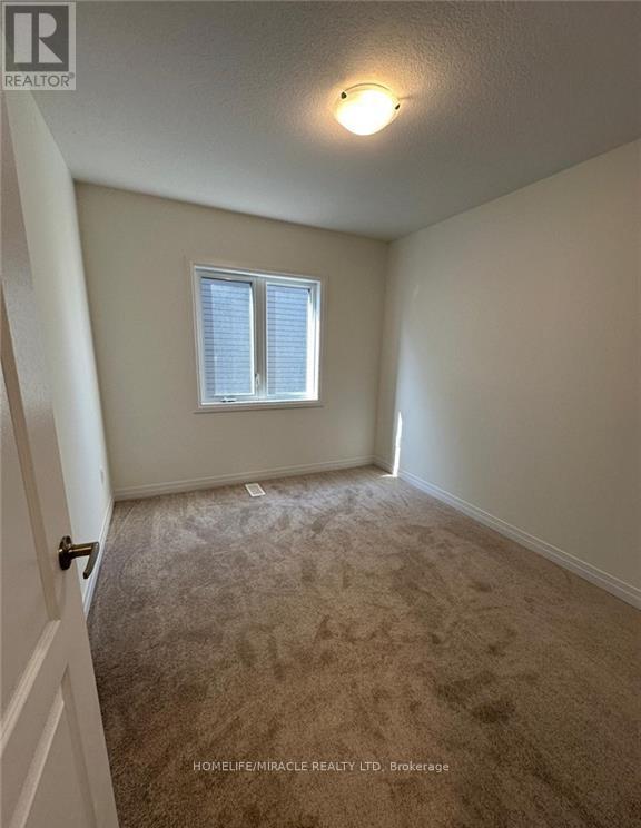 74 Masters Street, Welland, Ontario  L3B 0N4 - Photo 14 - X12961060