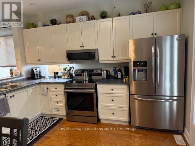 60 Savannah Crescent, Wasaga Beach, Ontario  L9Z 0E7 - Photo 13 - S12961138