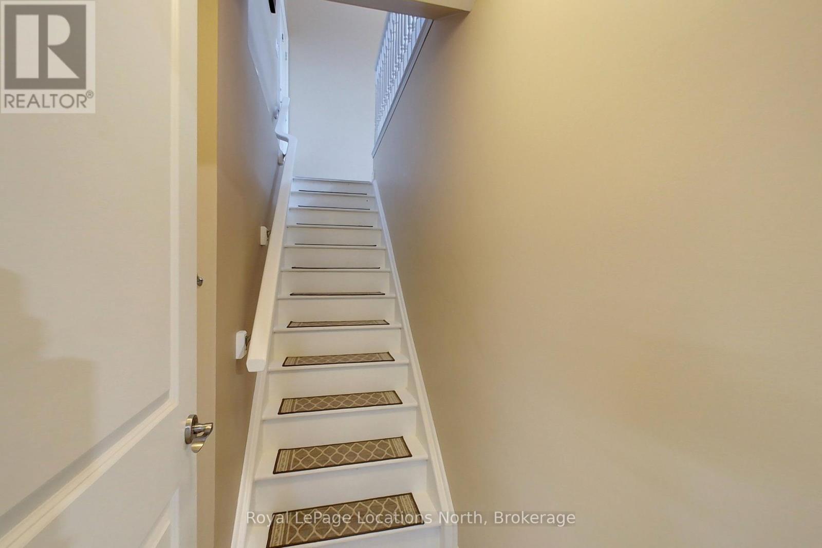 60 Savannah Crescent, Wasaga Beach, Ontario  L9Z 0E7 - Photo 21 - S12961138