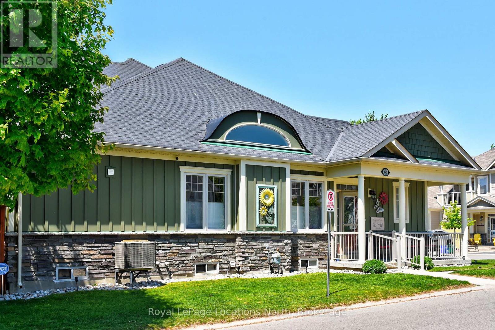 60 Savannah Crescent, Wasaga Beach, Ontario  L9Z 0E7 - Photo 4 - S12961138