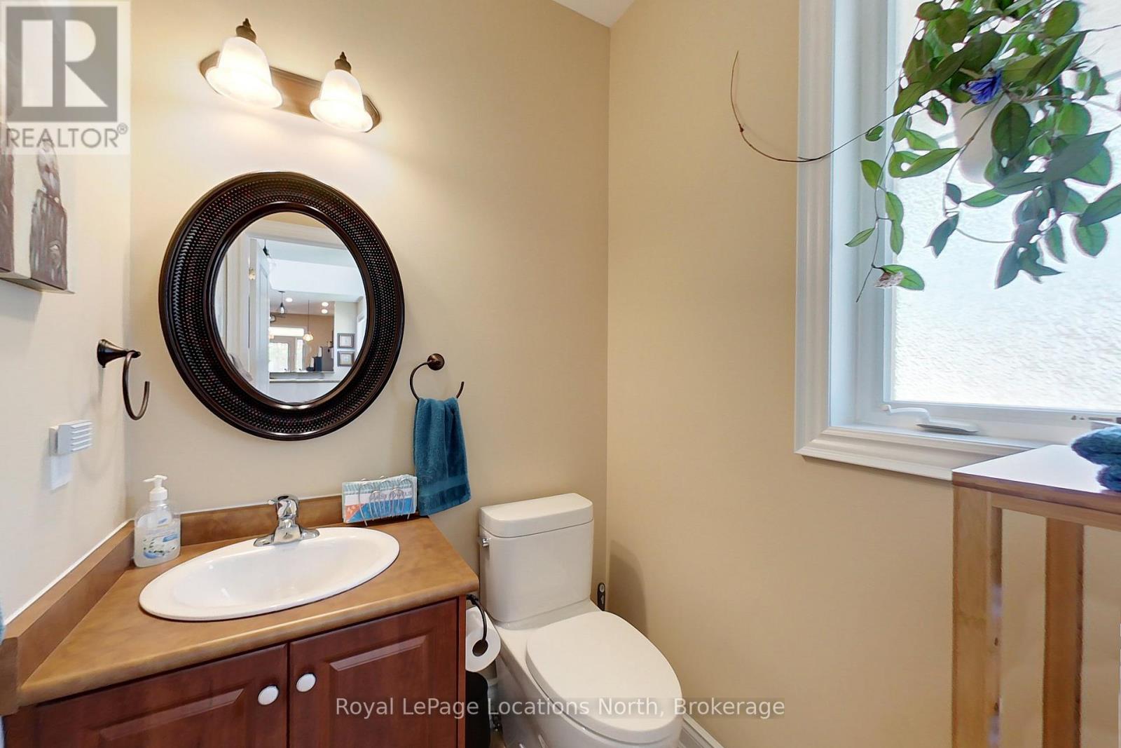 60 Savannah Crescent, Wasaga Beach, Ontario  L9Z 0E7 - Photo 7 - S12961138