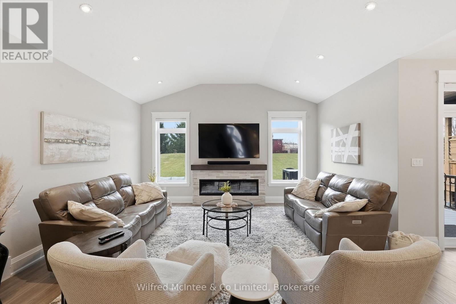 105 Fourth Street, Brockton, Ontario  N0G 2V0 - Photo 16 - X12961146