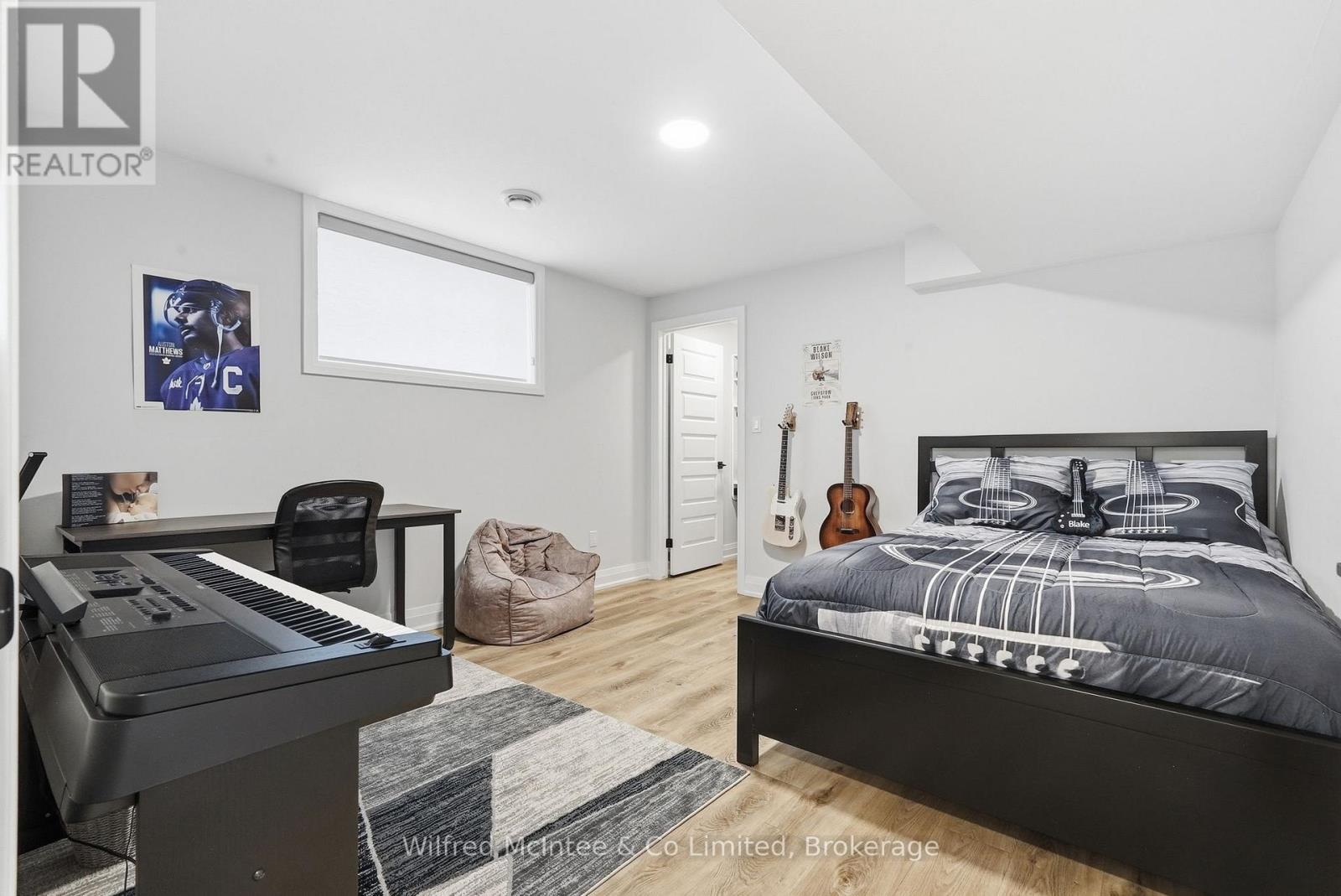 105 Fourth Street, Brockton, Ontario  N0G 2V0 - Photo 32 - X12961146