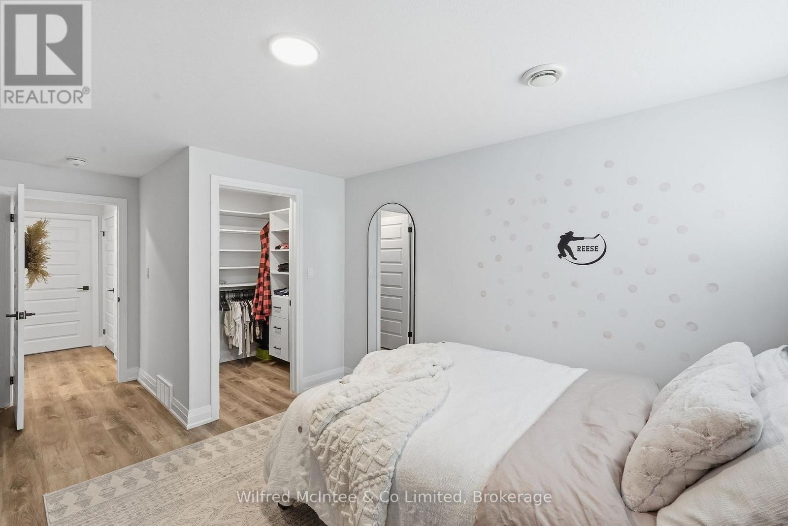 105 Fourth Street, Brockton, Ontario  N0G 2V0 - Photo 34 - X12961146