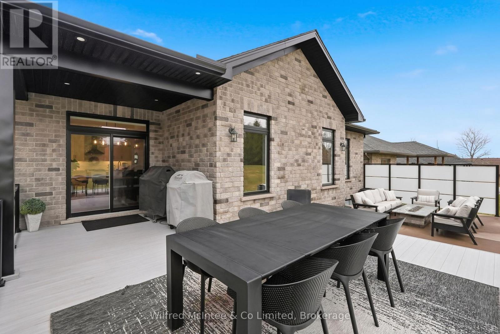 105 Fourth Street, Brockton, Ontario  N0G 2V0 - Photo 39 - X12961146