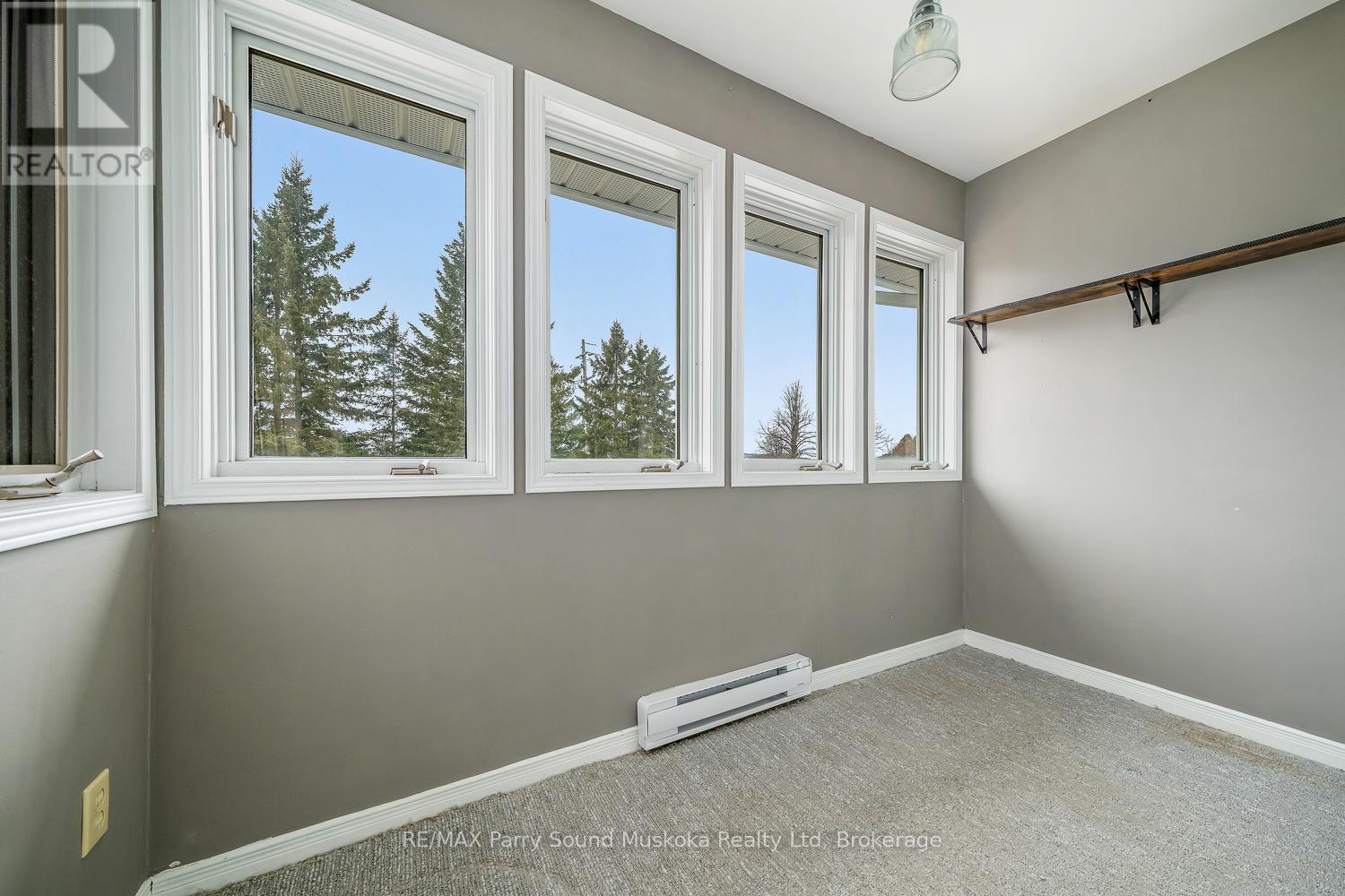 18 Georgian Bay Avenue, Parry Sound, Ontario  P2A 3B2 - Photo 20 - X12961202