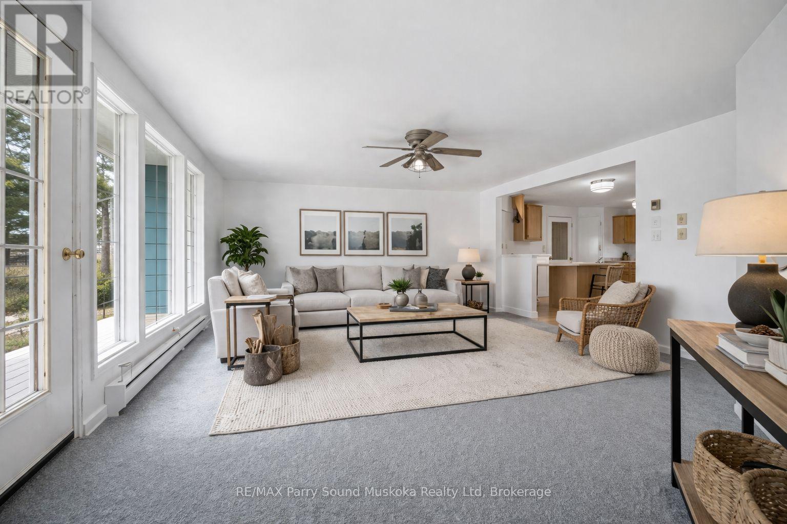 18 Georgian Bay Avenue, Parry Sound, Ontario  P2A 3B2 - Photo 8 - X12961202