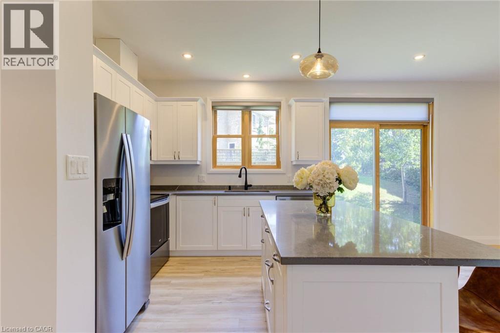 266 Bridge Street, Fergus, Ontario  N1M 1T7 - Photo 8 - 40813164