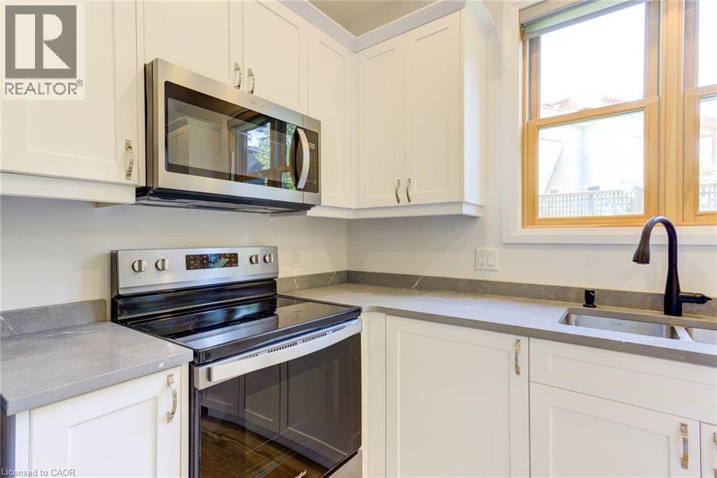 266 Bridge Street, Fergus, Ontario  N1M 1T7 - Photo 9 - 40813164