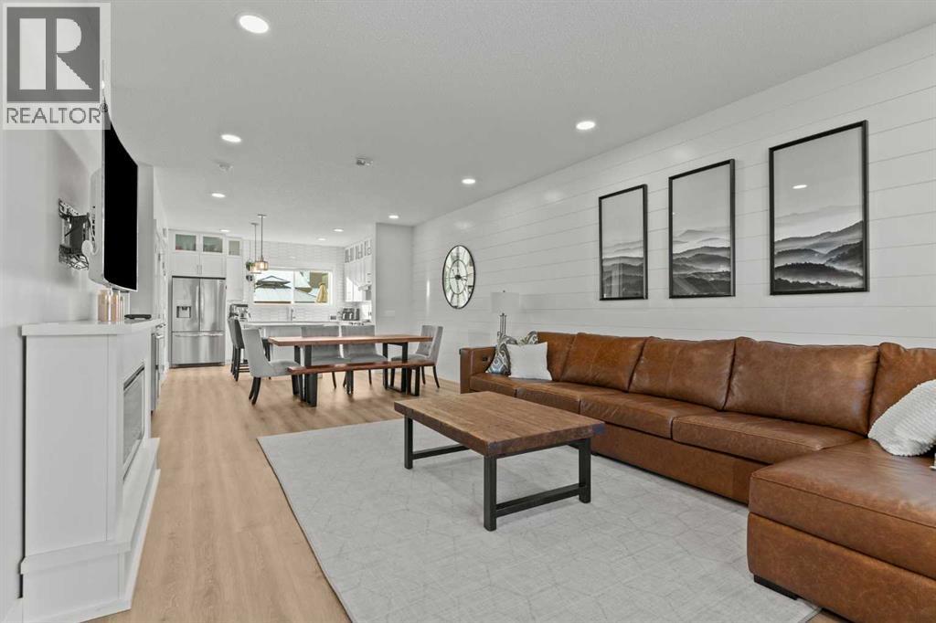 47 Wolf Willow Boulevard SE, Calgary, Alberta  T2X 3Z9 - Photo 2 - A2282813