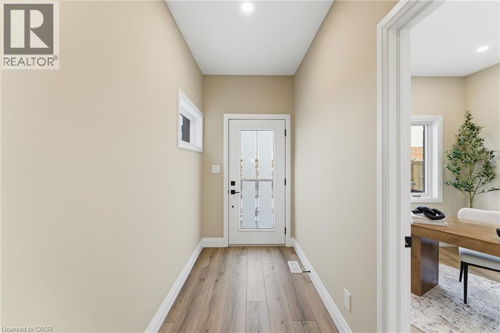 29 Weymouth Street Unit# 17, Elmira, Ontario  N3B 0G3 - Photo 3 - 40817957