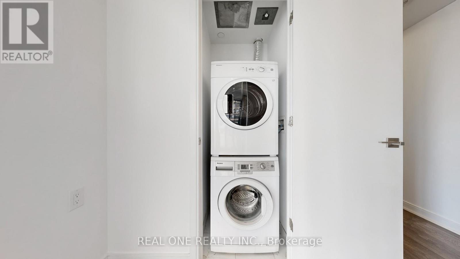 2510 - 50 Charles Street E, Toronto, Ontario  M4G 0A7 - Photo 10 - C12961122