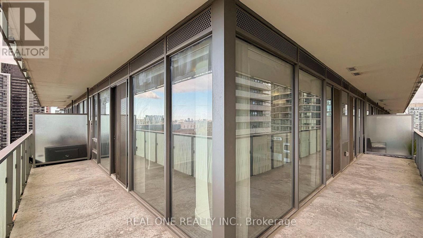 2510 - 50 Charles Street E, Toronto, Ontario  M4G 0A7 - Photo 12 - C12961122