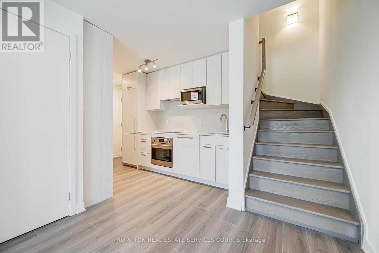 202 - 65 Curlew Drive, Toronto, Ontario  M3A 0B5 - Photo 10 - C12961184