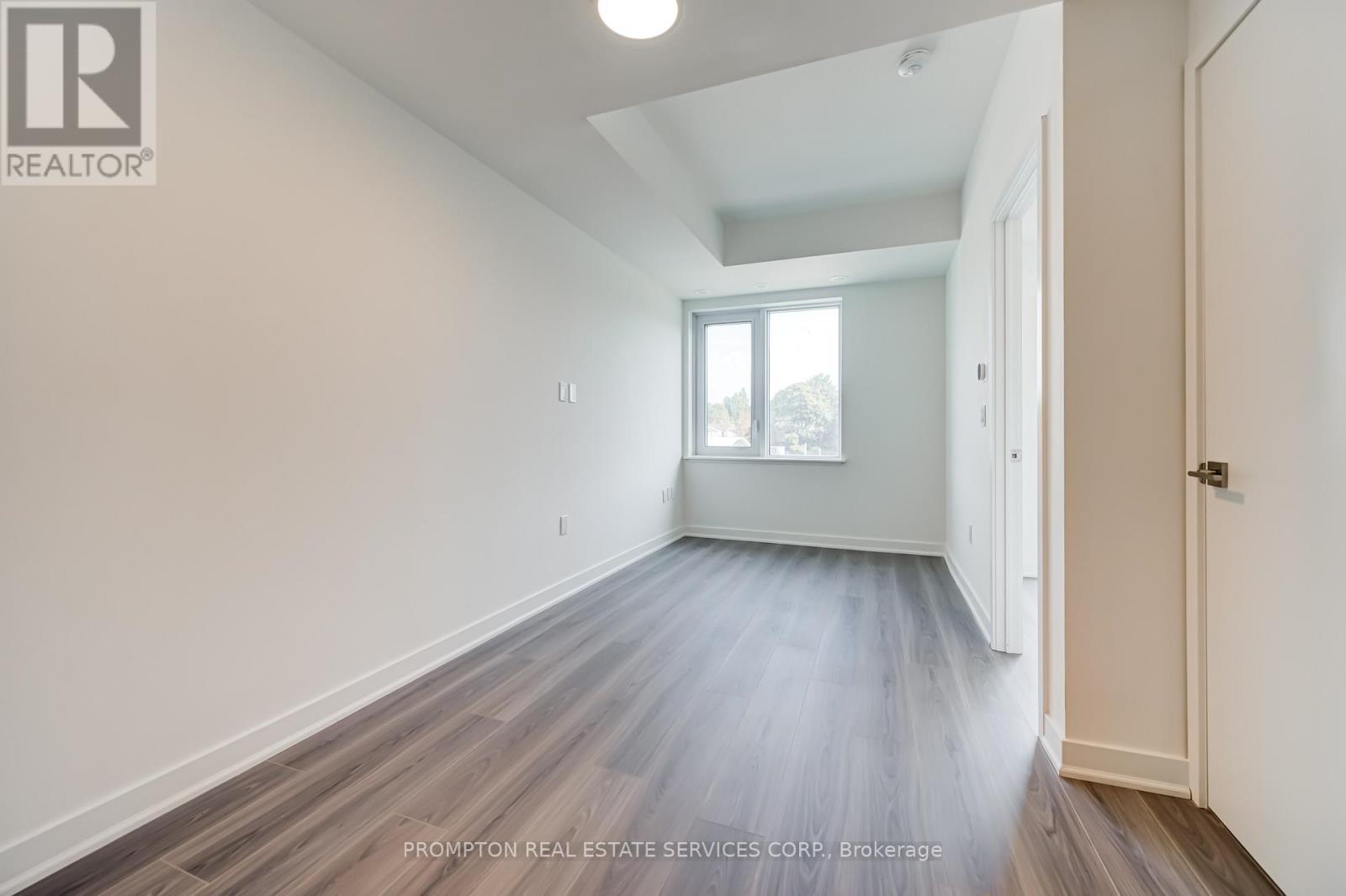 202 - 65 Curlew Drive, Toronto, Ontario  M3A 0B5 - Photo 5 - C12961184