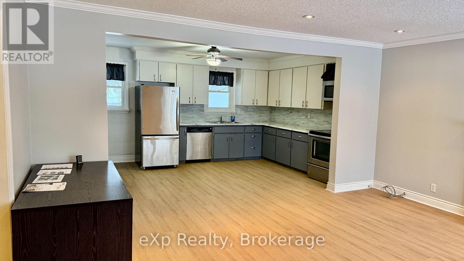 120 Colborne Street S, Brockton, Ontario  N0G 2V0 - Photo 8 - X12753606