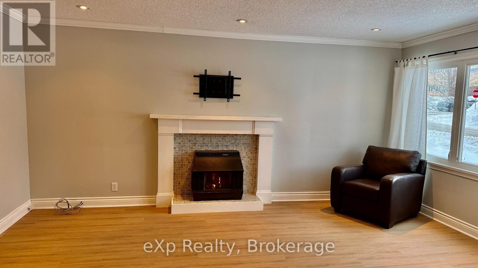 120 Colborne Street S, Brockton, Ontario  N0G 2V0 - Photo 9 - X12753606