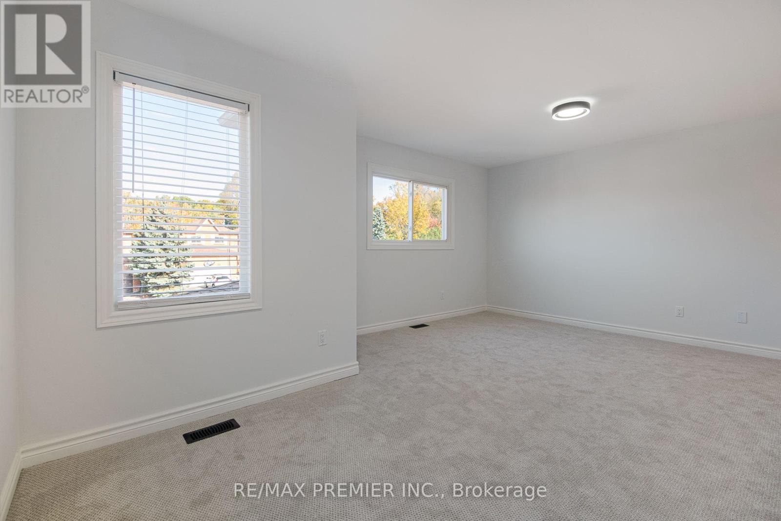 23 Sunbird Boulevard, Georgina, Ontario  L4P 3R9 - Photo 16 - N12961066