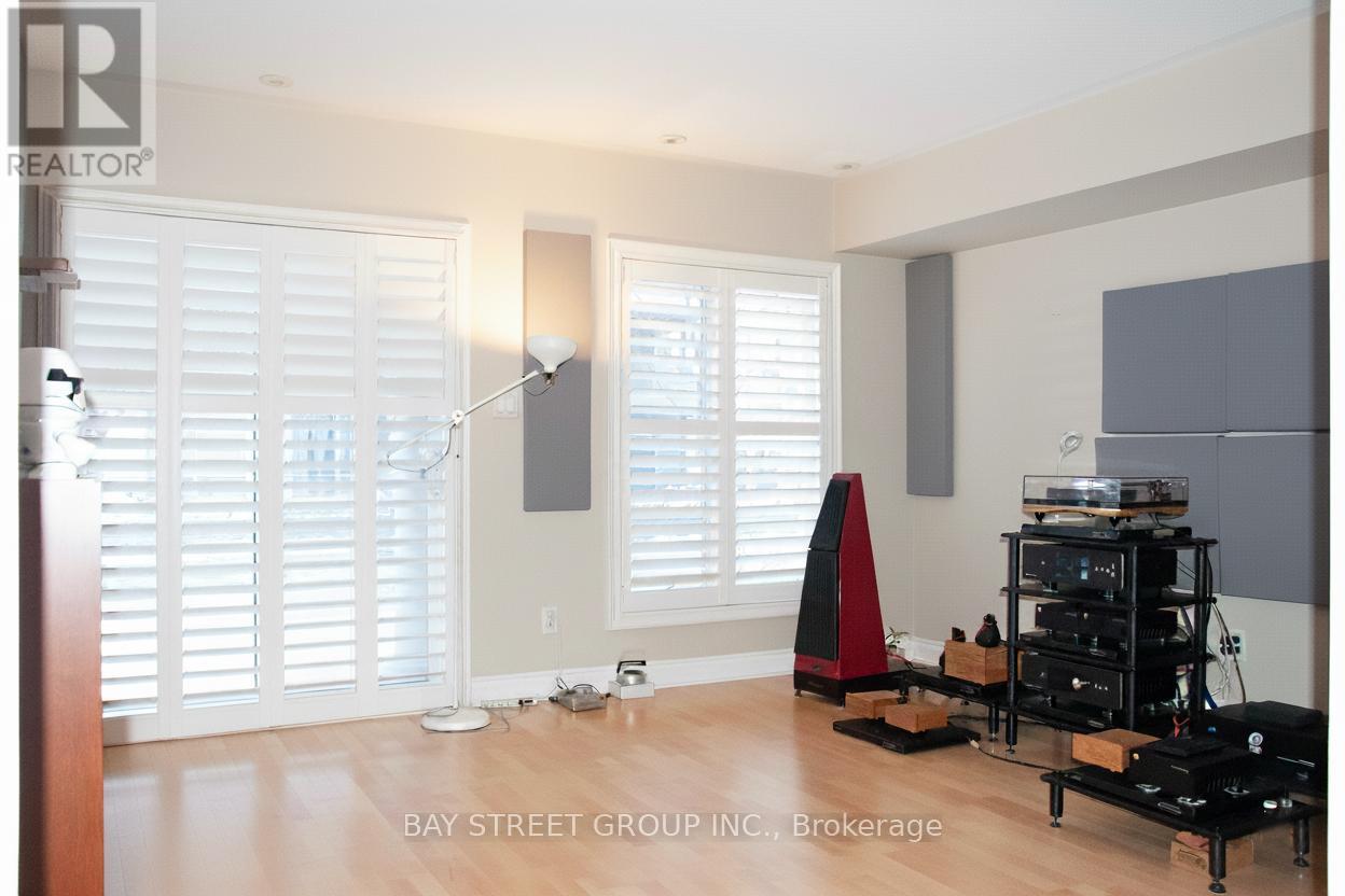 57 Galleria Parkway, Markham, Ontario  L3T 0A3 - Photo 9 - N12961094